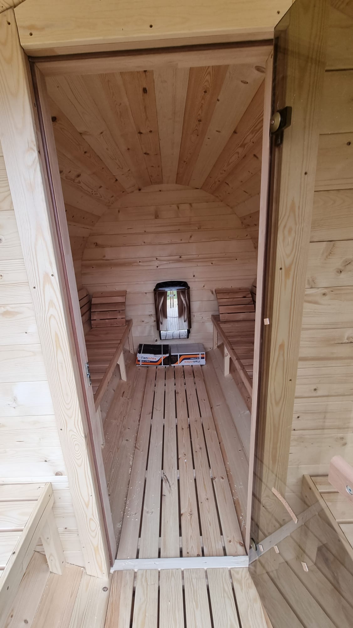 Barrel saunas 9